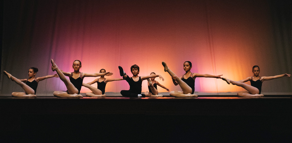 Danza Contemporánea en la Escuela de danza Charo Arlandis