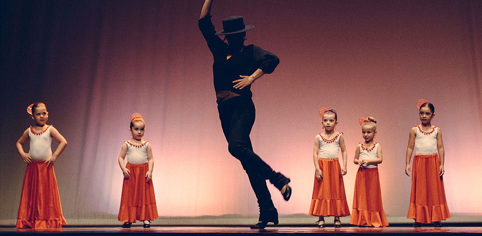 Danza Española, Flamenco y Sevillanas en la Escuela de danza Charo Arlandis