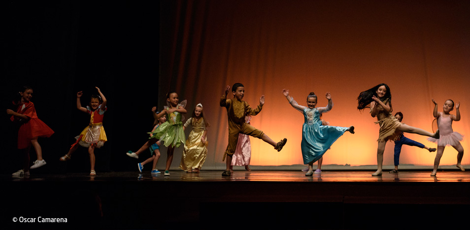 Hip-Hop y Funky en la Escuela de danza Charo Arlandis